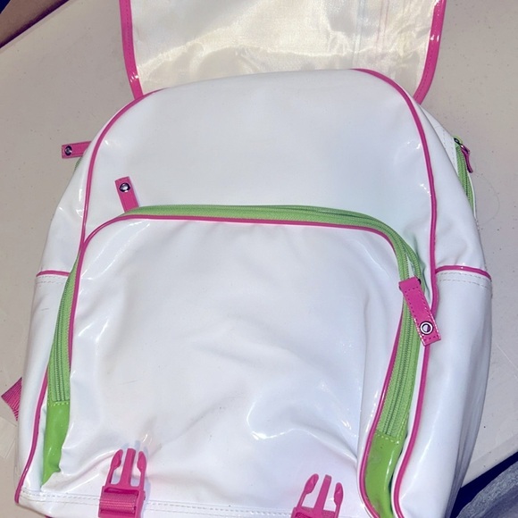 RARE PVC WHITE HELLO KITTY LARGE SPORTY BACKPACK LAS VEGAS - Picture 7 of 14